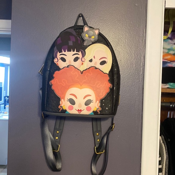 Hocus Pocus Loungefly 🎃 PRICE FIRM - Picture 1 of 16
